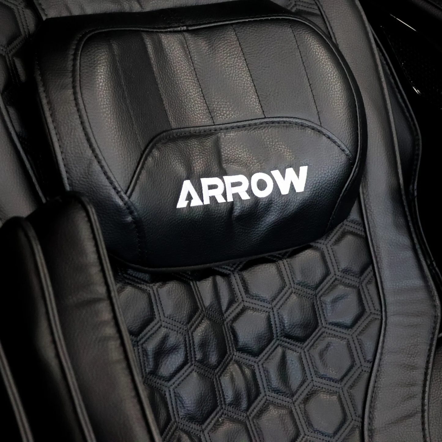 ARROW Signature 3D & 4D Dual Manipulator SL Track Zero Gravity Massage Chair