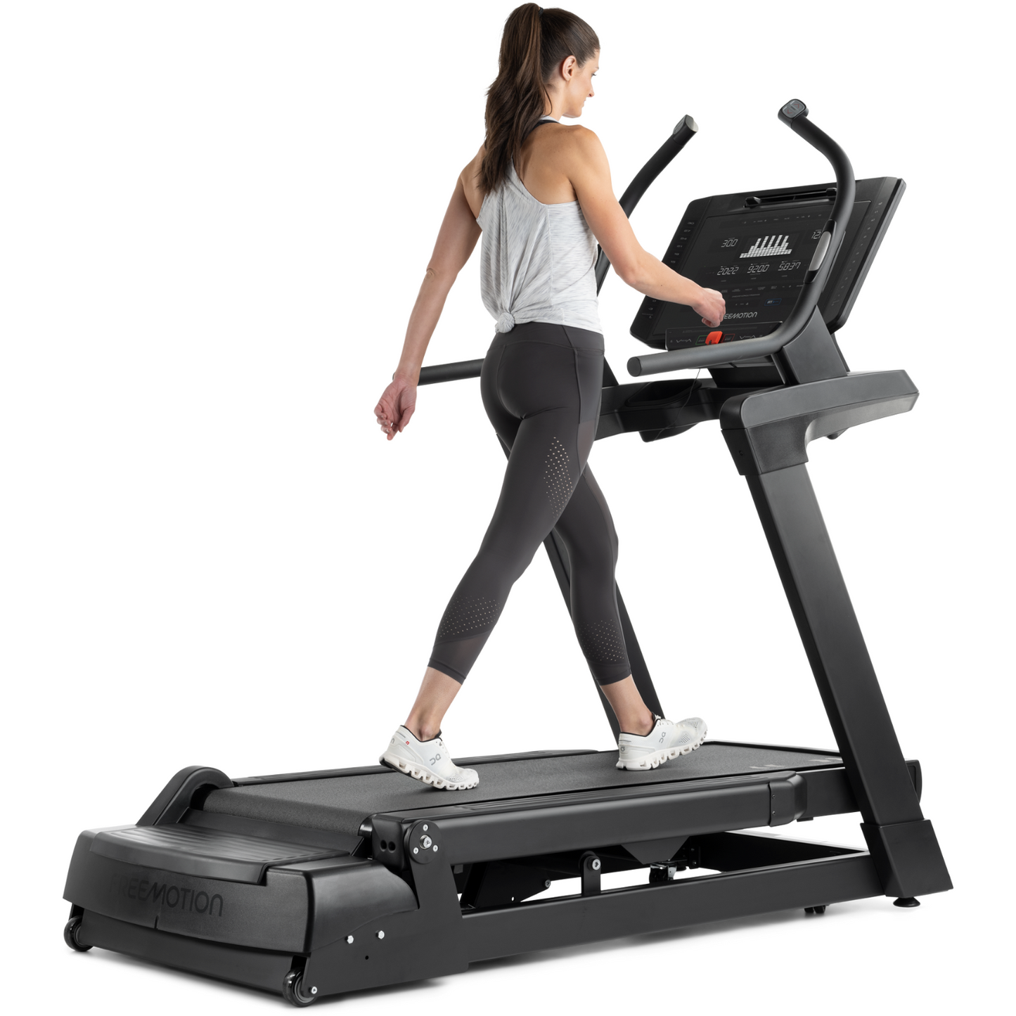 FreeMotion Commercial i10.9b Incline Trainer