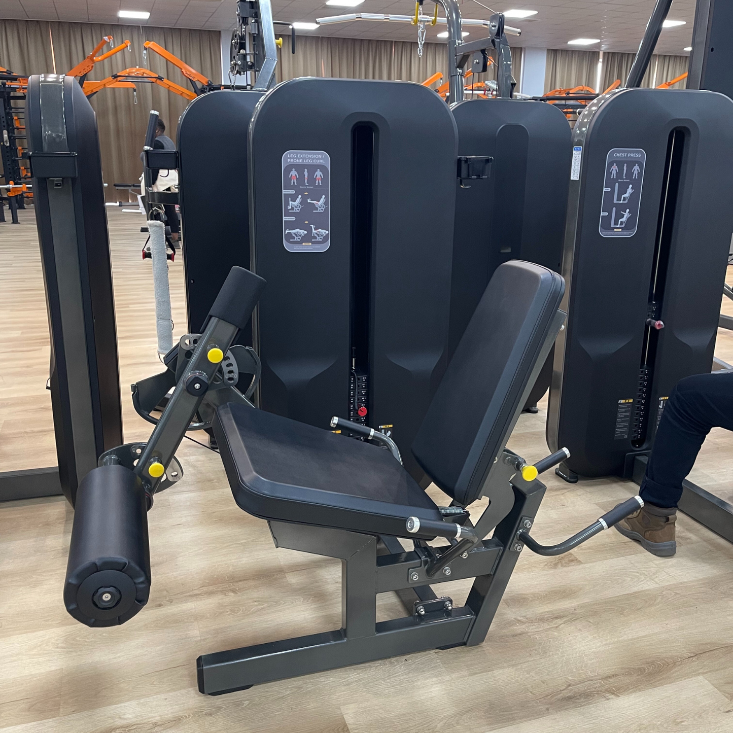 Rapid Motion Commercial Leg Extension Leg Curl – Gym Direct
