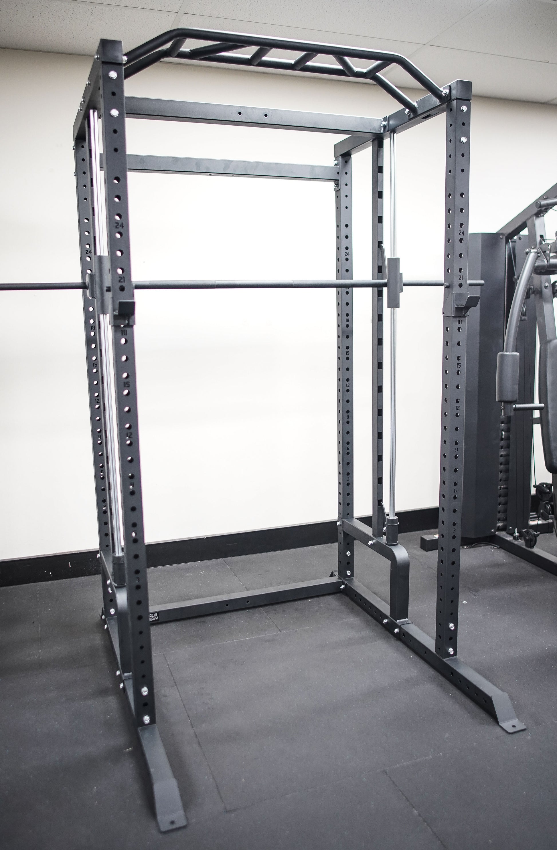 Muscle Motion Valor Power Rack with Smith Machine at GD